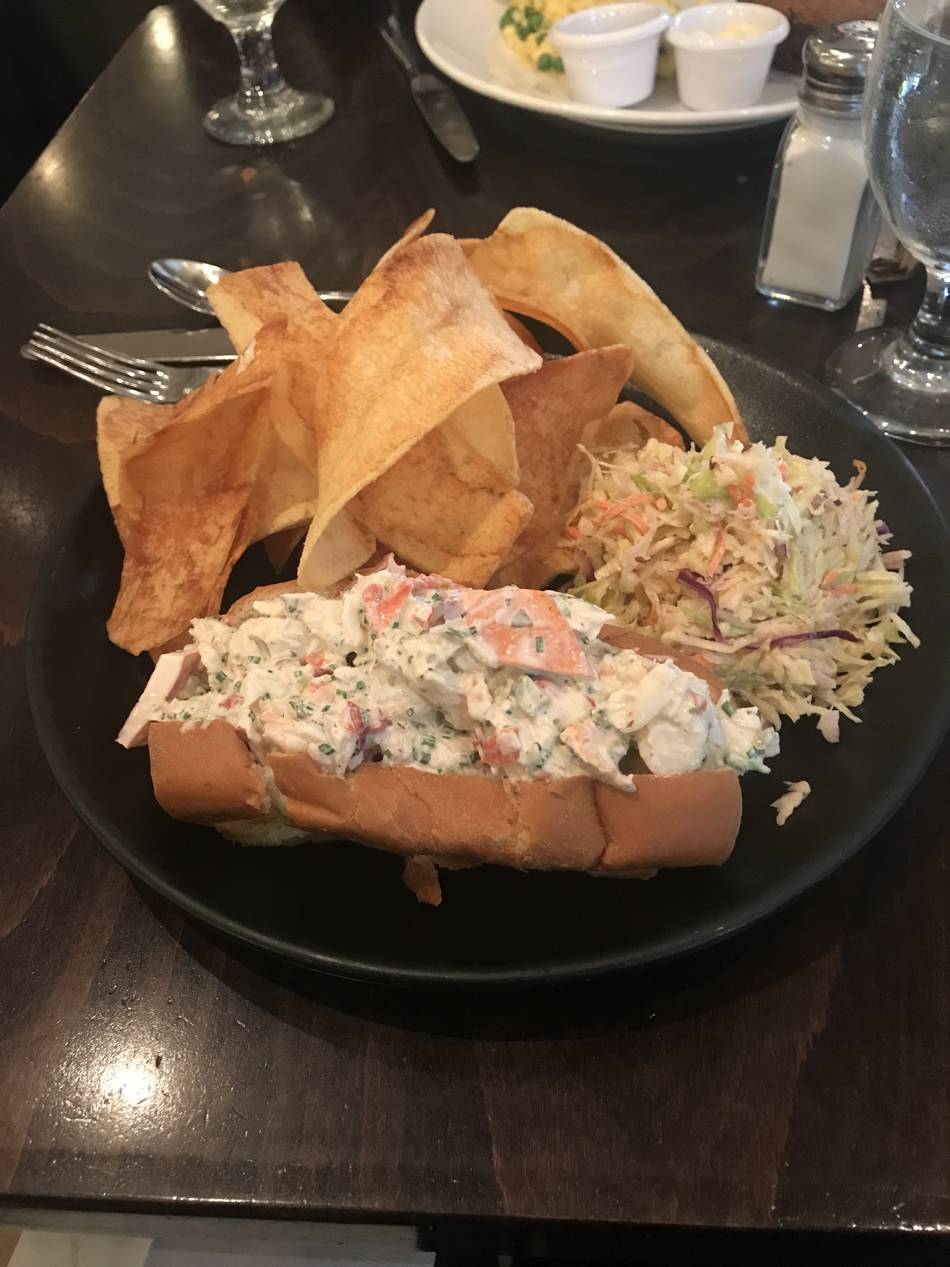 SARABETH LOBSTER ROLL